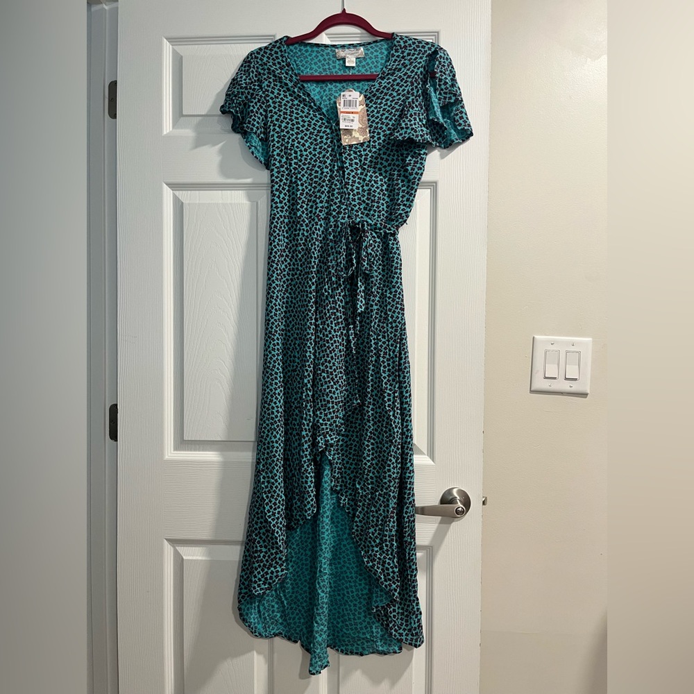 New🎀 BOG Wrap dress flutter sleeve wildflower high low
